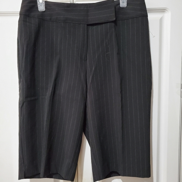 Capri pants - Picture 3 of 5